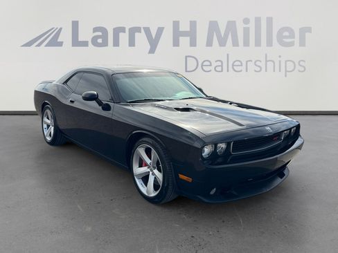 Used 2009 Dodge Challenger SRT8 w/ SRT Option Group II image 7