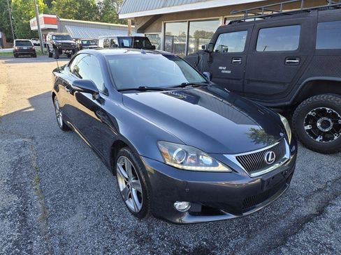 Used 2011 Lexus IS 250C w/ Luxury Pkg RWD image 2