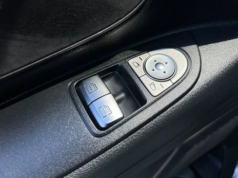 New 2023 Mercedes-Benz Metris Passenger image 11