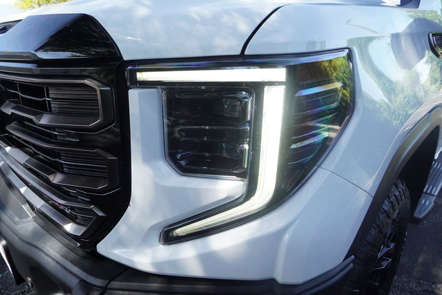Used 2023 GMC Sierra 1500 AT4X AWD/4WD image 33