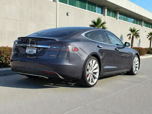 Used 2016 Tesla Model S P90D image 10