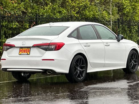 Used 2022 Honda Civic Sport image 4