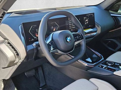 Used 2026 BMW X3 xDrive30 w/ Premium Package AWD/4WD image 3