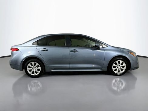Used 2021 Toyota Corolla LE FWD image 9