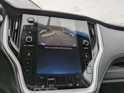 Used 2022 Subaru Outback Premium image 16