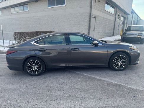 Certified 2023 Lexus ES 350 w/ Premium Package image 5