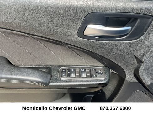 Used 2023 Dodge Charger SXT w/ Blacktop Package RWD image 10