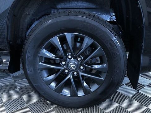 Used 2022 Lexus GX 460 Premium image 17