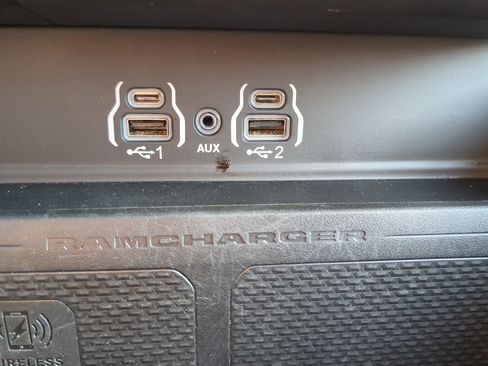 Used 2025 RAM 1500 Laramie image 18