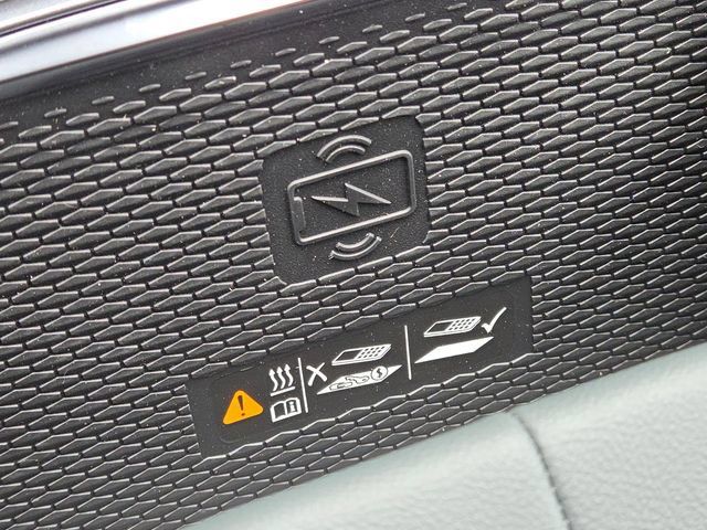 New 2026 GMC Terrain AT4 w/ Technology Package II AWD/4WD image 9