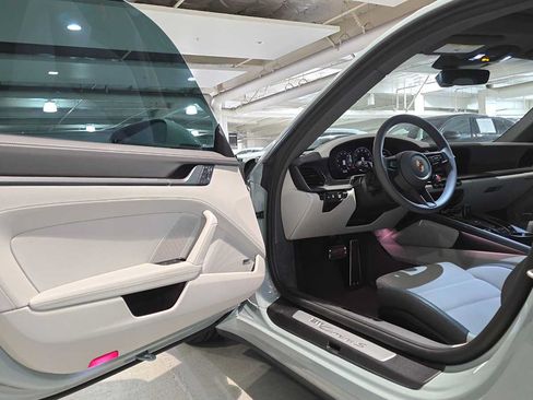 Used 2025 Porsche 911 Carrera S RWD image 16