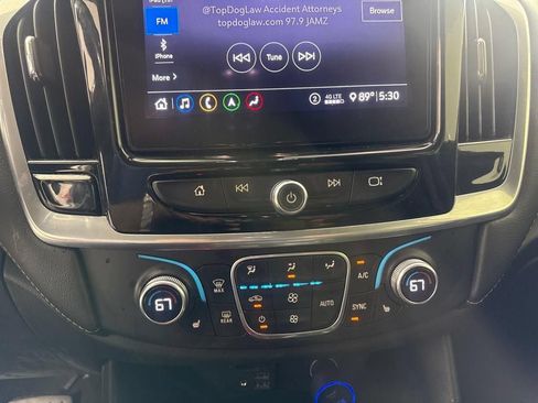 Used 2020 Chevrolet Traverse RS FWD image 36