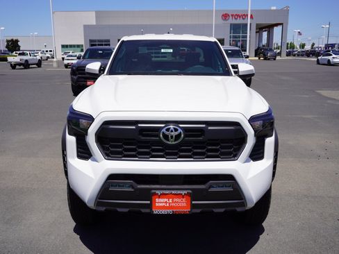 New 2026 Toyota Tacoma SR5 RWD image 4