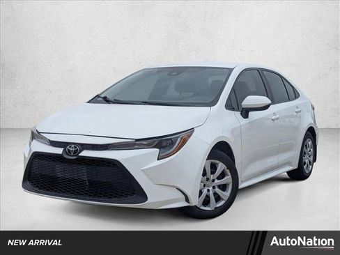 Used 2022 Toyota Corolla LE image 1