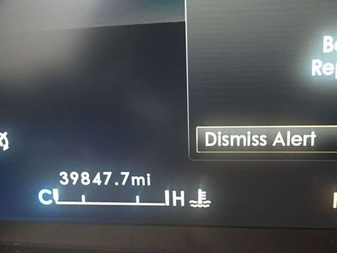 Used 2021 Lincoln Corsair Reserve w/ Equipment Group 201A image 12