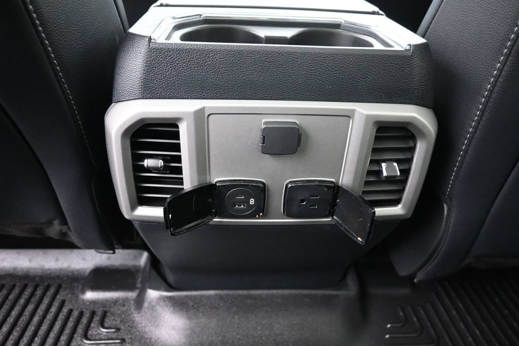 Used 2022 Ford F250 Lariat w/ Lariat Ultimate Package AWD/4WD image 22