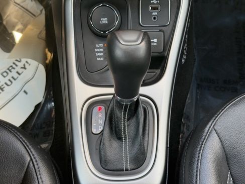 Used 2021 Jeep Compass Latitude AWD/4WD image 16