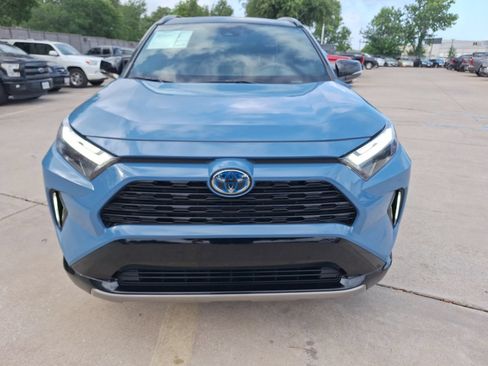 Used 2024 Toyota RAV4 XSE AWD/4WD image 9