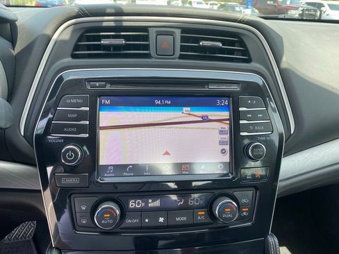 Used 2017 Nissan Maxima 3.5 SL FWD image 16