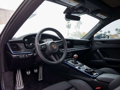 Certified 2025 Porsche 911 Carrera T image 4