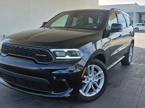 Used 2024 Dodge Durango GT image 1