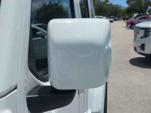 Used 2023 Jeep Wrangler Unlimited Sahara AWD/4WD image 13