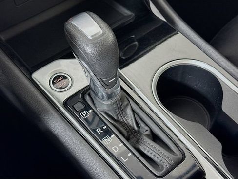 Used 2024 Nissan Altima 2.5 SV FWD image 21