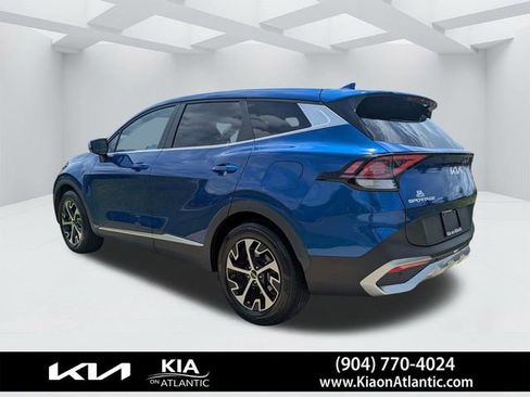 Used 2023 Kia Sportage EX FWD image 5