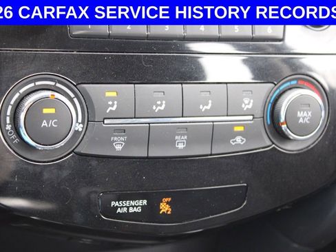 Used 2015 Nissan Rogue S image 32