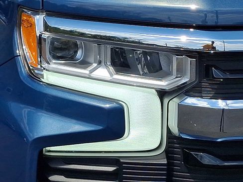 Used 2024 Chevrolet Silverado 1500 LT AWD/4WD image 9