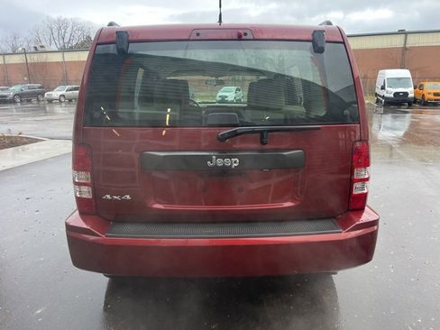 Used 2009 Jeep Liberty Sport image 6