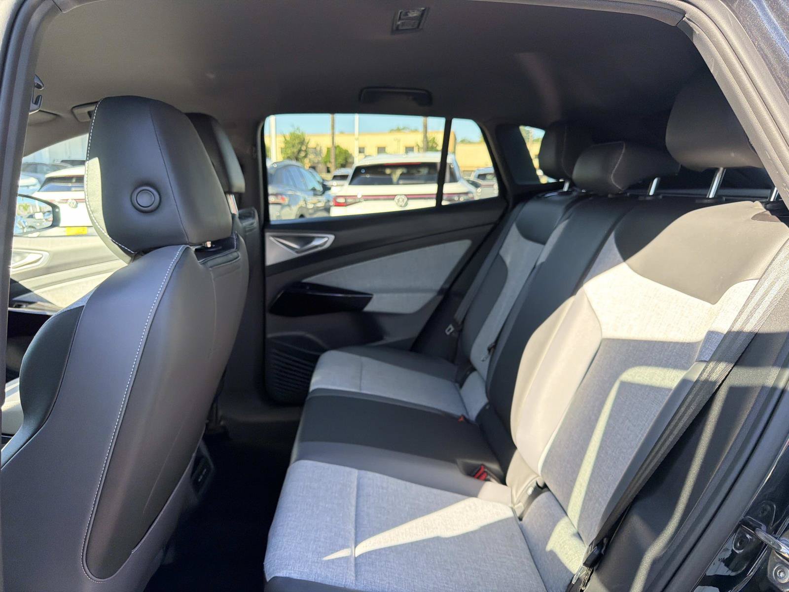 Certified 2023 Volkswagen ID.4 Pro RWD image 13