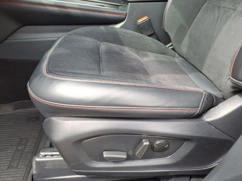 Certified 2025 Ford Explorer ST image 10