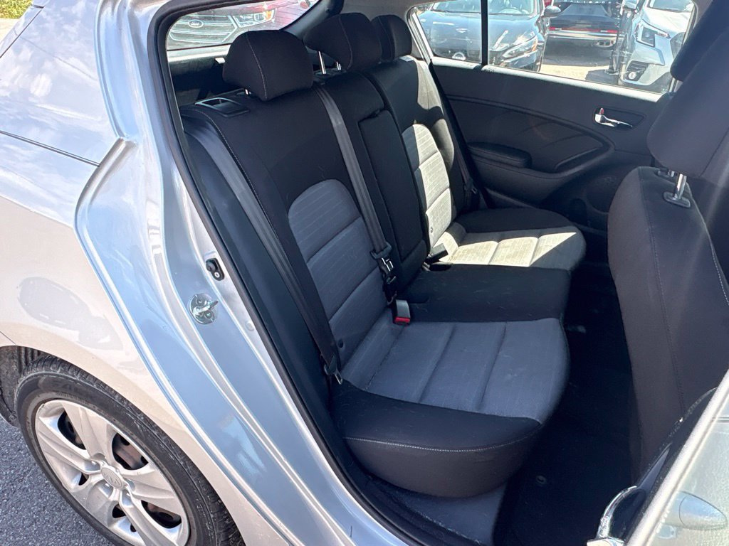 Used 2016 Kia Forte LX FWD image 17