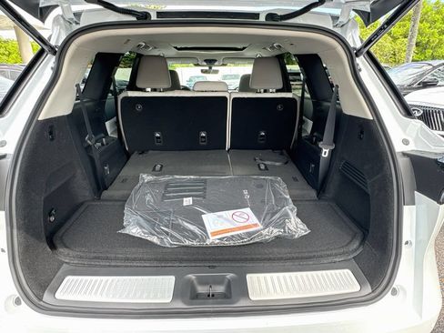 New 2027 INFINITI QX60 Luxe w/ Cargo Package FWD image 28