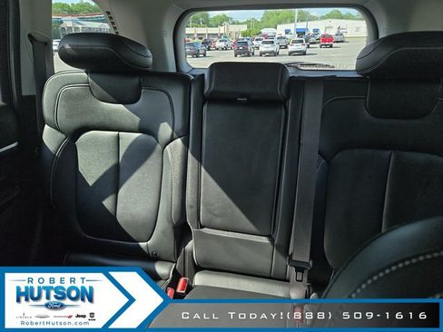 Used 2024 Jeep Grand Cherokee Limited w/ MOPAR Finishing Package AWD/4WD image 19