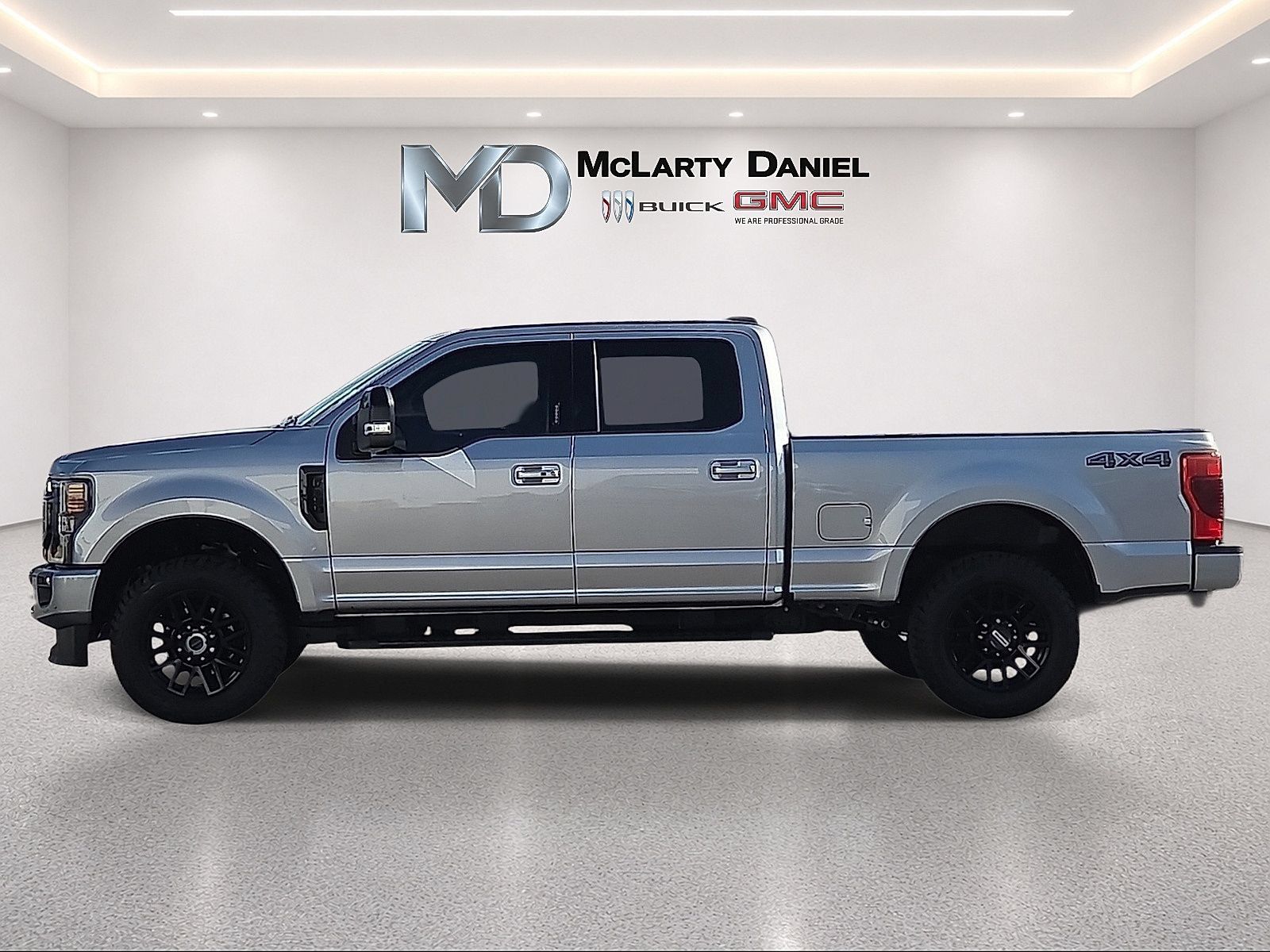 Used 2021 Ford F250 Lariat AWD/4WD image 2