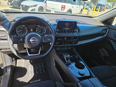 Used 2023 Nissan Rogue S image 16