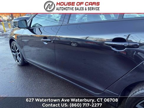 Used 2017 Volvo S60 T5 Dynamic w/ Vision Package image 12