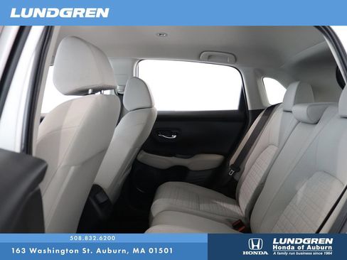 Used 2024 Honda HR-V LX image 14