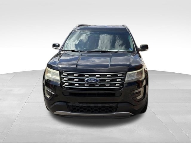 Used 2016 Ford Explorer XLT w/ Equipment Group 202A FWD image 32