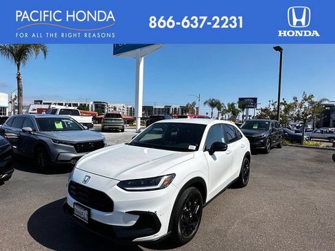 Used 2024 Honda HR-V Sport image 1