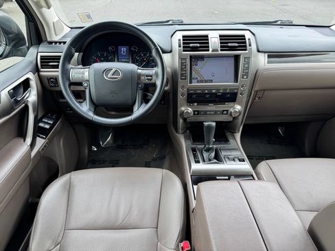 Used 2017 Lexus GX 460 w/ Navigation Package AWD/4WD image 5