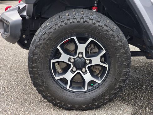 Used 2020 Jeep Gladiator Rubicon image 12