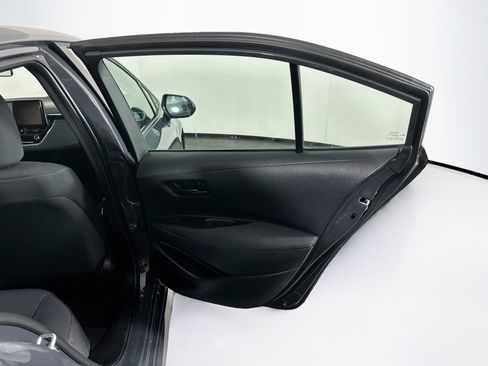 Used 2026 Toyota Corolla LE FWD image 28