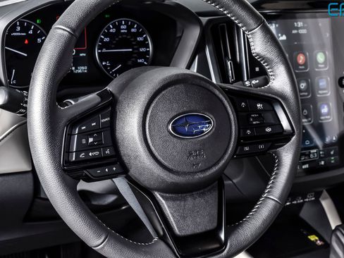 Used 2025 Subaru Forester Premium image 18