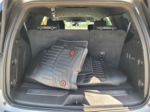 Used 2021 Chevrolet Tahoe RST w/ Luxury Package AWD/4WD image 10