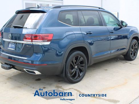 Certified 2023 Volkswagen Atlas SE w/ Black Wheel Package AWD/4WD image 6