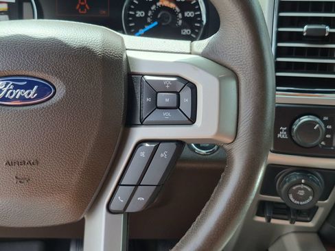 Used 2019 Ford F150 King Ranch w/ Equipment Group 601A Luxury AWD/4WD image 20