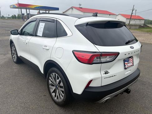 Used 2022 Ford Escape Titanium w/ Class II Trailer Tow Package AWD/4WD image 5